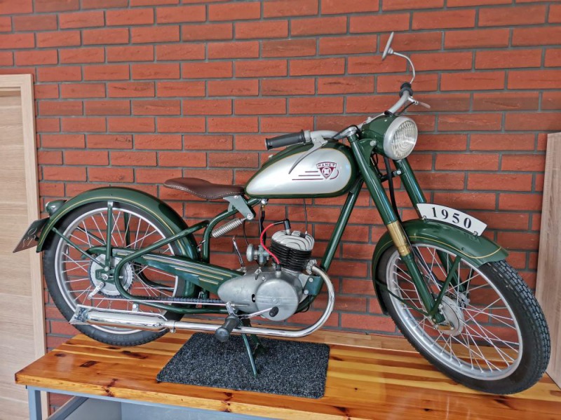Ostatní značky Ostatní modely Manet 90