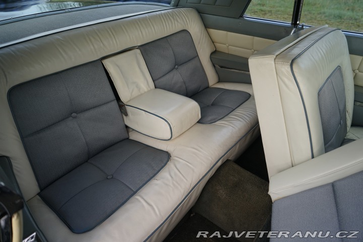 Lincoln Continental Mark II 1956