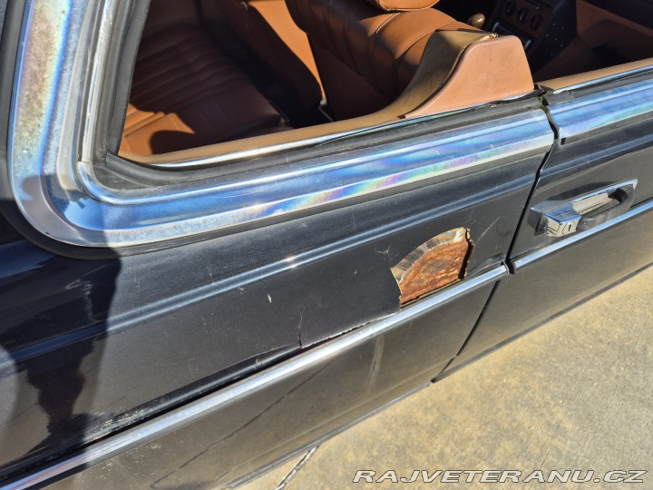 Mercedes-Benz 230 C123 1984