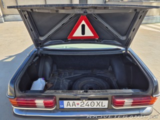 Mercedes-Benz 230 C123 1984