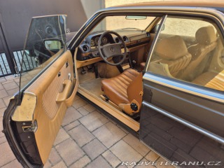 Mercedes-Benz 230 C123 1984