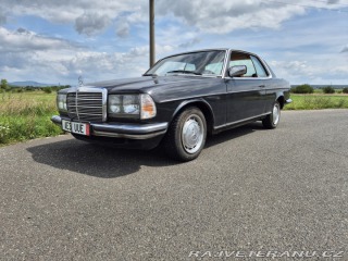 Mercedes-Benz 230 C123 1984