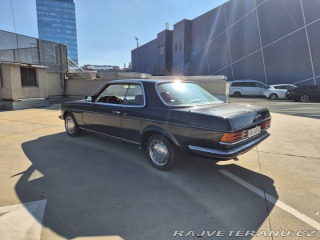 Mercedes-Benz 230 C123 1984