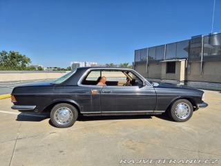 Mercedes-Benz 230 C123 1984