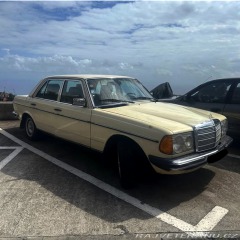 Mercedes-Benz 240 D
