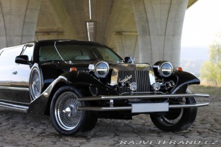 Lincoln Town Car Excalibur 2002