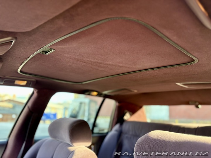Cadillac Fleetwood Brougham 1993