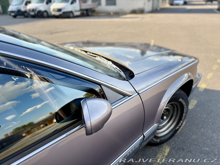 Cadillac Fleetwood Brougham 1993