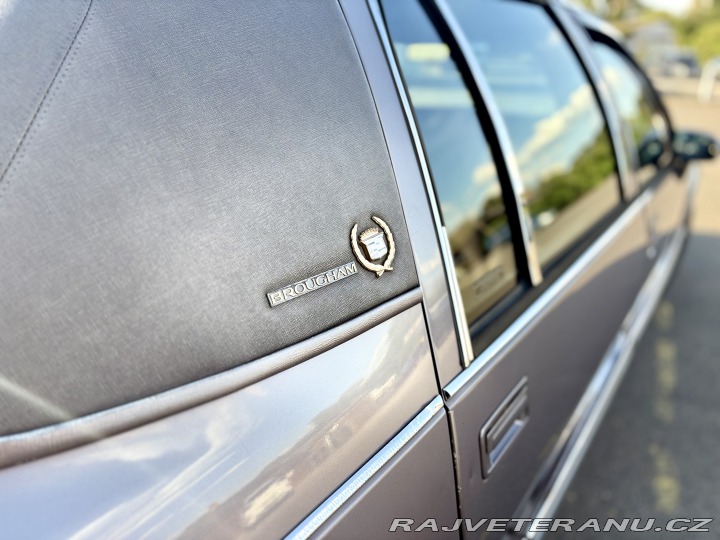 Cadillac Fleetwood Brougham 1993