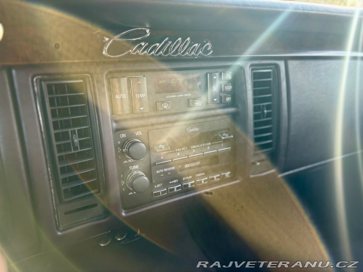 Cadillac Fleetwood Brougham 1993
