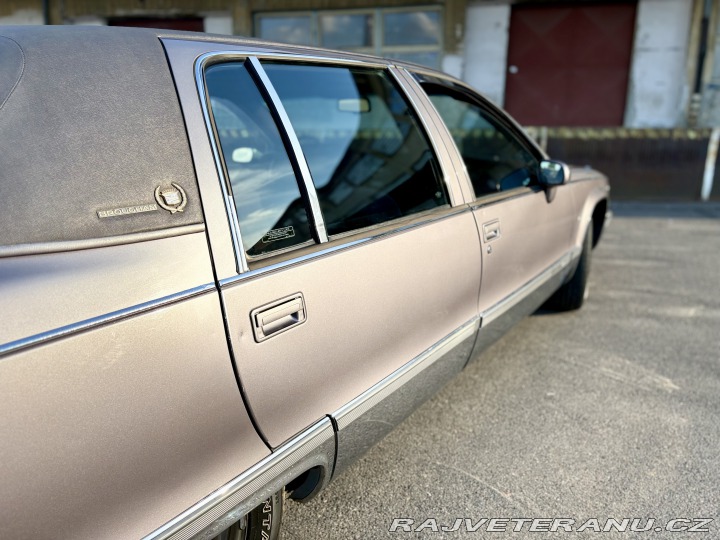 Cadillac Fleetwood Brougham 1993