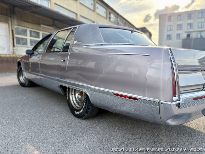 Cadillac Fleetwood Brougham 1993