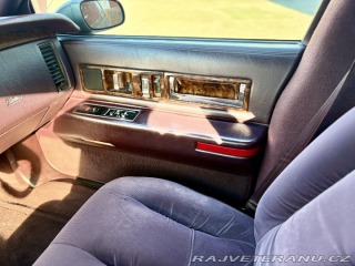 Cadillac Fleetwood Brougham 1993