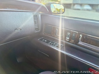Cadillac Fleetwood Brougham 1993