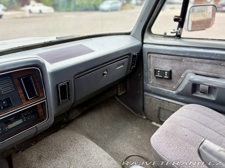 Dodge Ostatní modely Ramcharger AW-100 1983