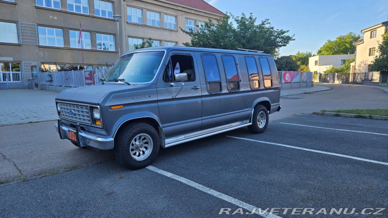 Ford Econoline E 150