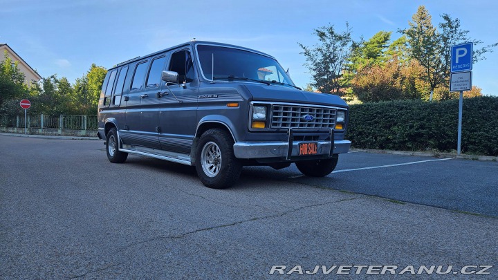 Ford Econoline E 150 1989
