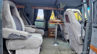 Ford Econoline E 150 1989