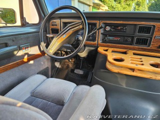 Ford Econoline E 150 1989