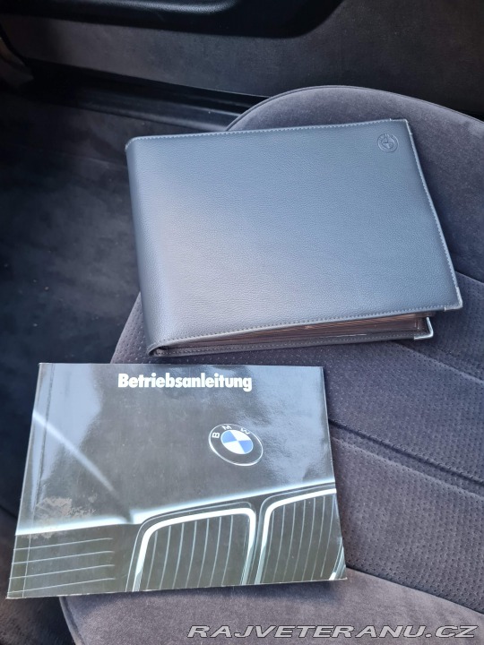 BMW 7 e32 750i v12 1991