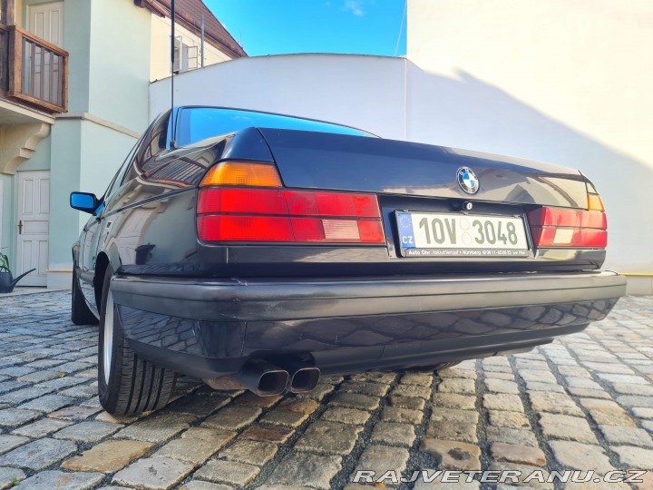 BMW 7 e32 750i v12 1991