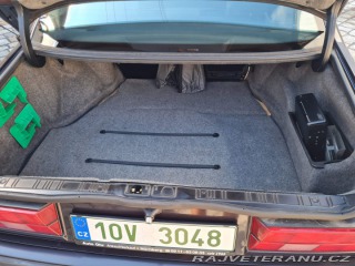 BMW 7 e32 750i v12 1991