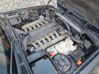 BMW 7 e32 750i v12 1991