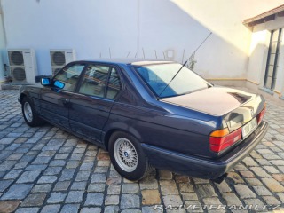 BMW 7 e32 750i v12 1991
