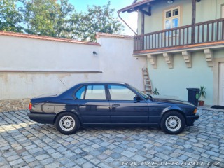 BMW 7 e32 750i v12 1991