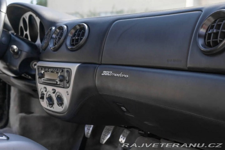Ferrari 360 Modena V8 2001