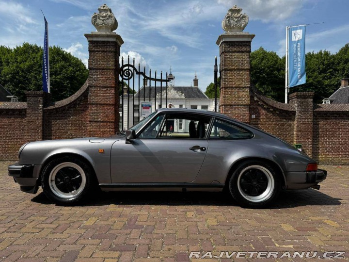 Porsche 911 3.2 CARRERA COUPE U9 1988