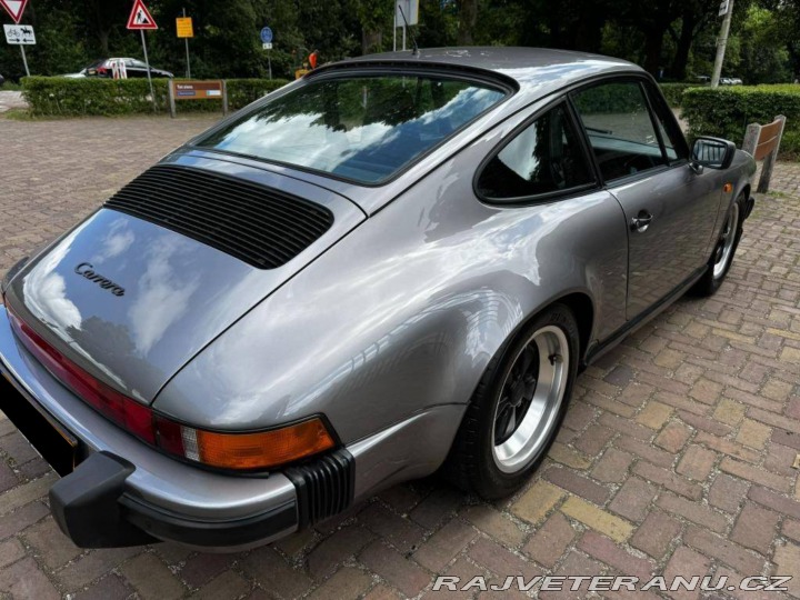 Porsche 911 3.2 CARRERA COUPE U9 1988