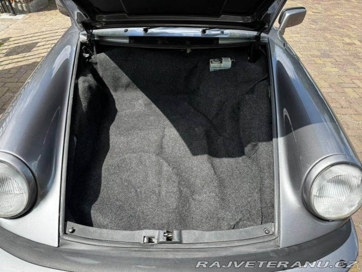 Porsche 911 3.2 CARRERA COUPE U9 1988