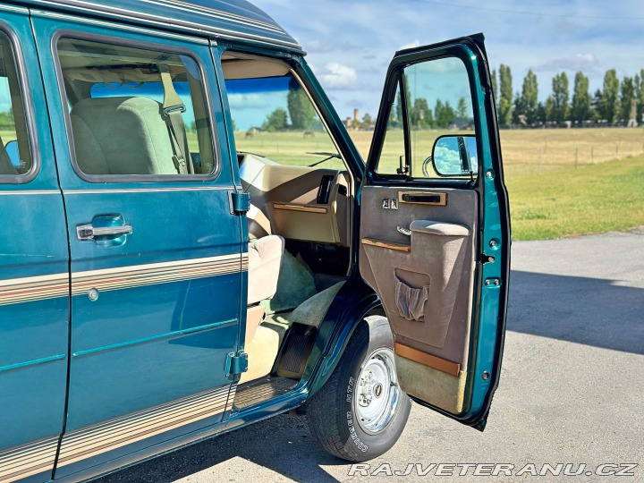 Chevrolet G20 5.7 V8 | Explorer 1995