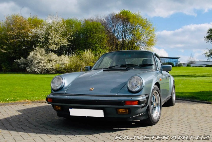 Porsche 911 Carrera 3.2 G-Model 1984