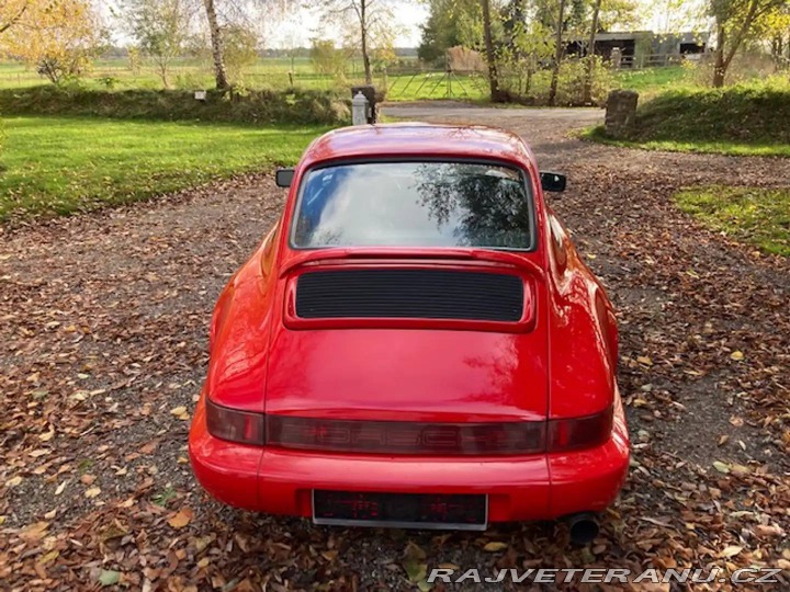 Porsche 911 Carrera 4 1990