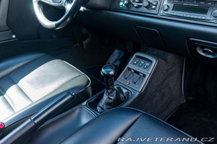 Porsche 911 Carrera 4 (964) 1992