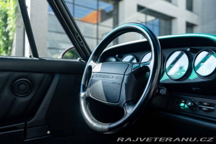 Porsche 911 Carrera 4 (964) 1992