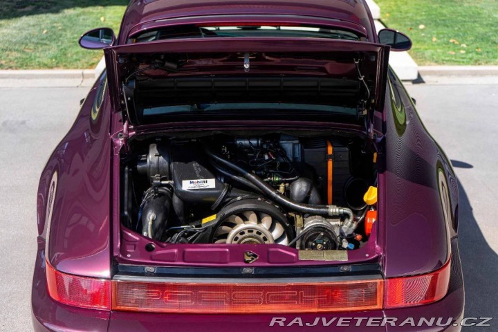Porsche 911 Carrera 4 (964) 1992