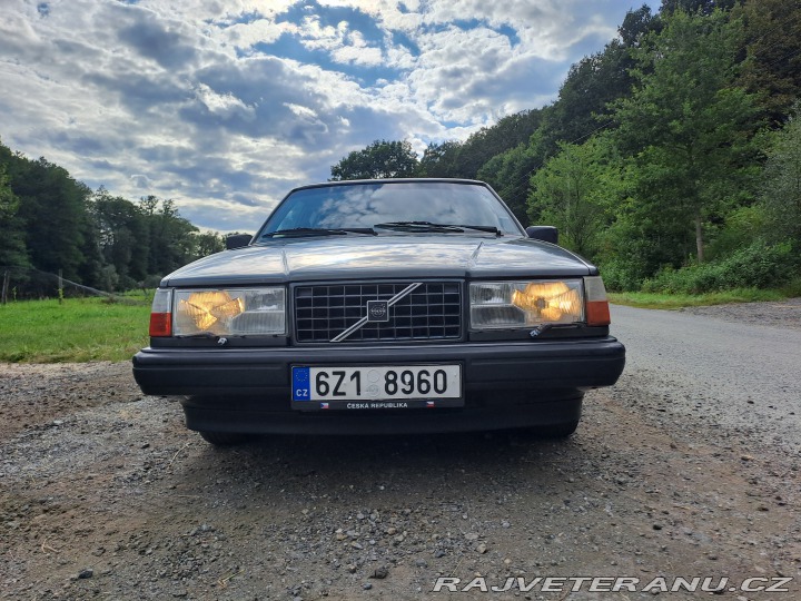 Volvo 940 GLT 1990