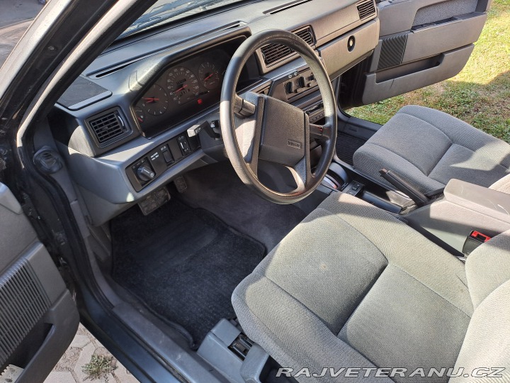 Volvo 940 GLT 1990