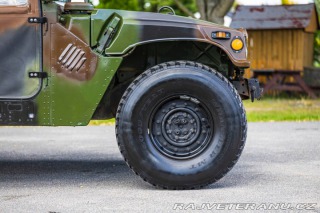 Ostatní značky Ostatní modely HMMWV M998 Humvee 1982