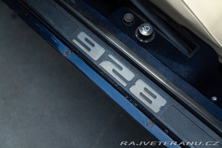Porsche 928 1981