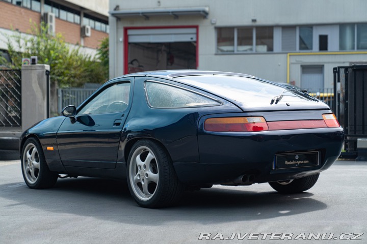 Porsche 928 1981