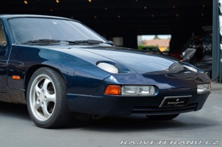Porsche 928  1981