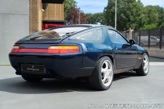 Porsche 928  1981