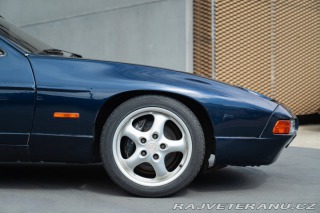 Porsche 928  1981