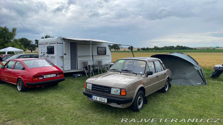 Škoda 120 1988