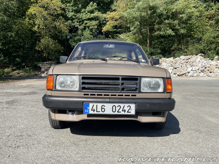 Škoda 120 1988