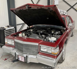Cadillac Brougham 1992